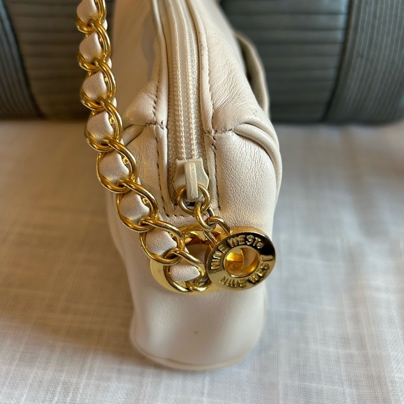 Nine West Handbag - Picture 10 of 11